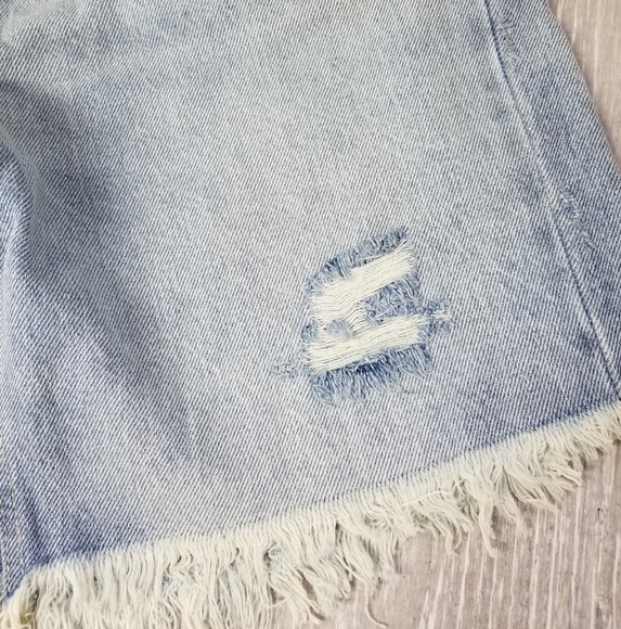 High- Rise Bermuda Shorts - Picture 2 of 10